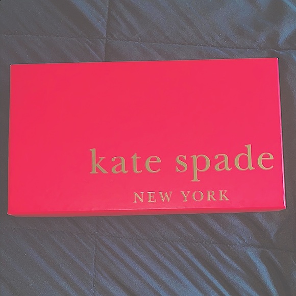 Kate Spade Black and White Striped Clutch/Wristlet NIB - Picture 6 of 7